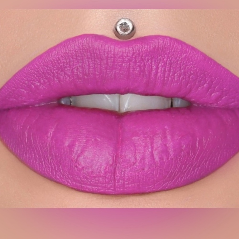 Jeffree Star Velvet Trap Always Faithful Lipstick